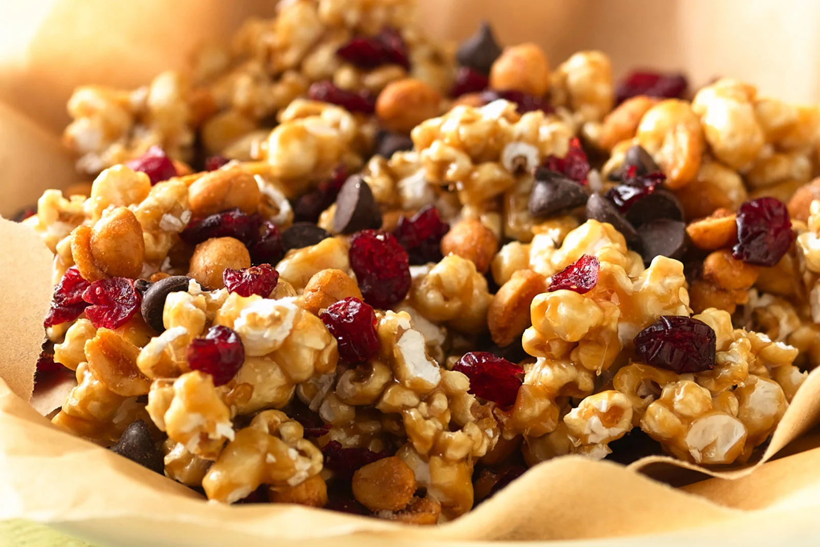 Mélange gourmand aux Craisins®, popcorn et caramel