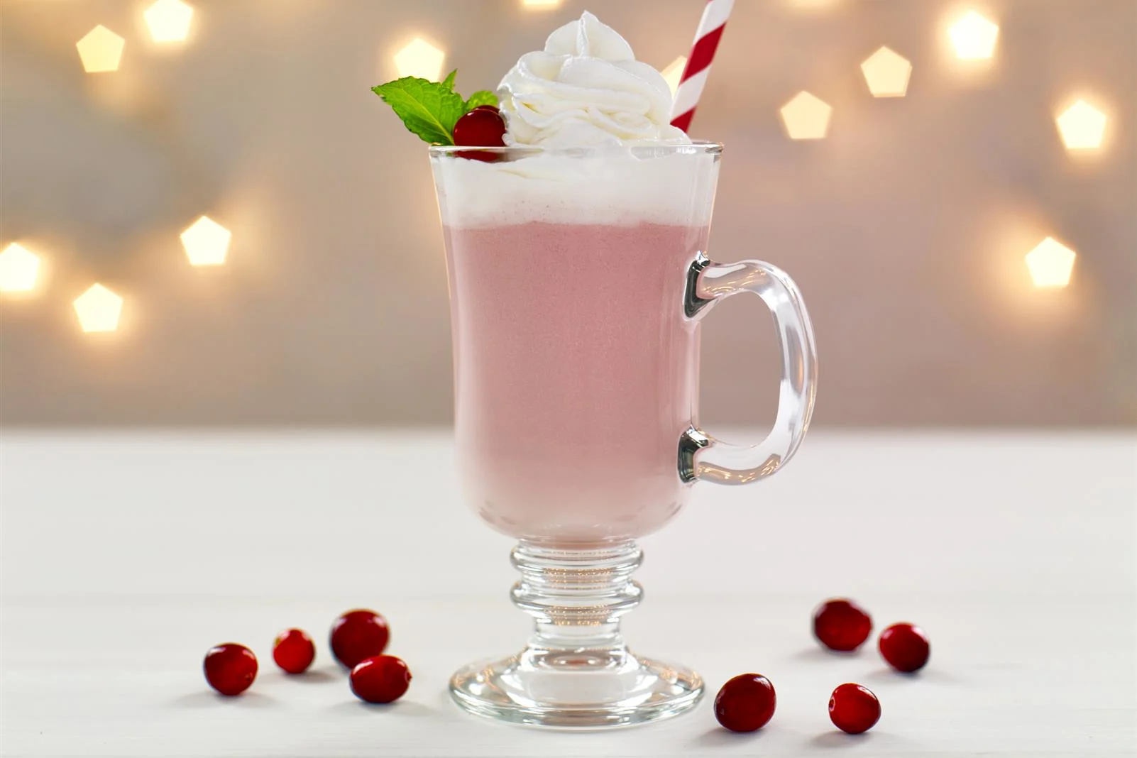 Chocolat chaud blanc aux cranberries